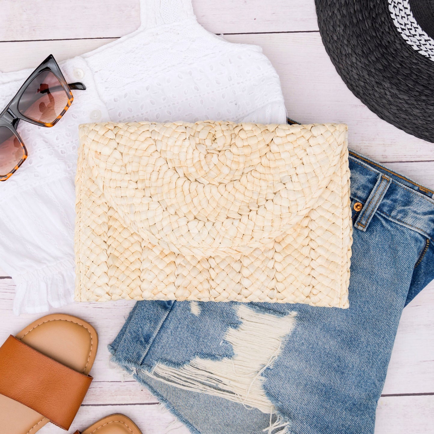 Foldover Straw Clutch